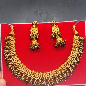 Indian necklace and earring set